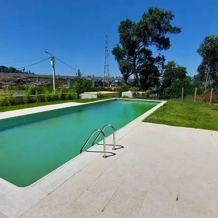 Apartamento Amazing Design With Garden & Pool By Vacationy