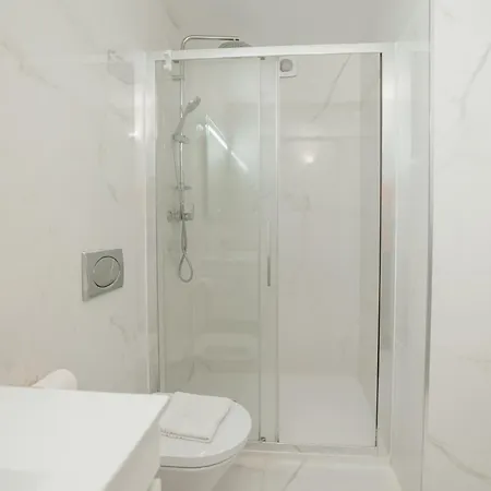 Amazing Pool By Vacationy *