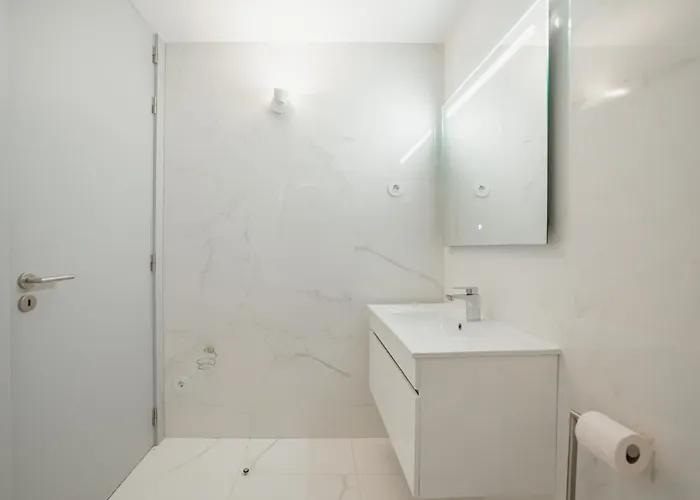 Apartment Amazing Pool By Vacationy